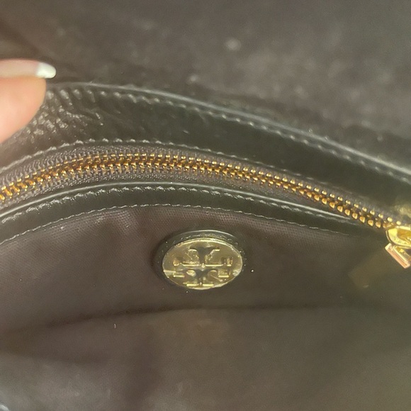 Tory Burch cheetah cross body - Picture 3 of 4